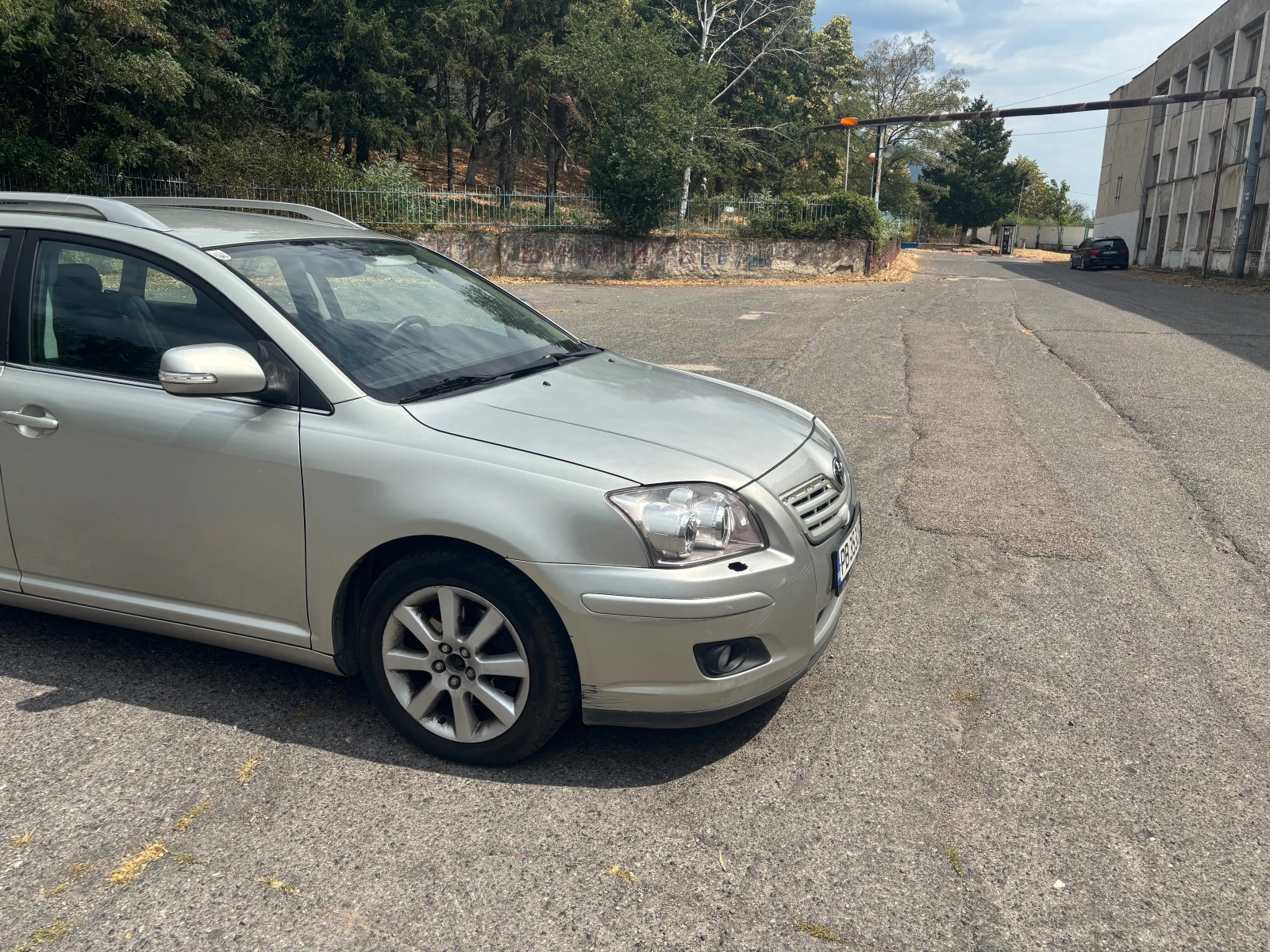 Toyota Avensis 2.0 D-4D, снимка 3 - Автомобили и джипове - 55777695