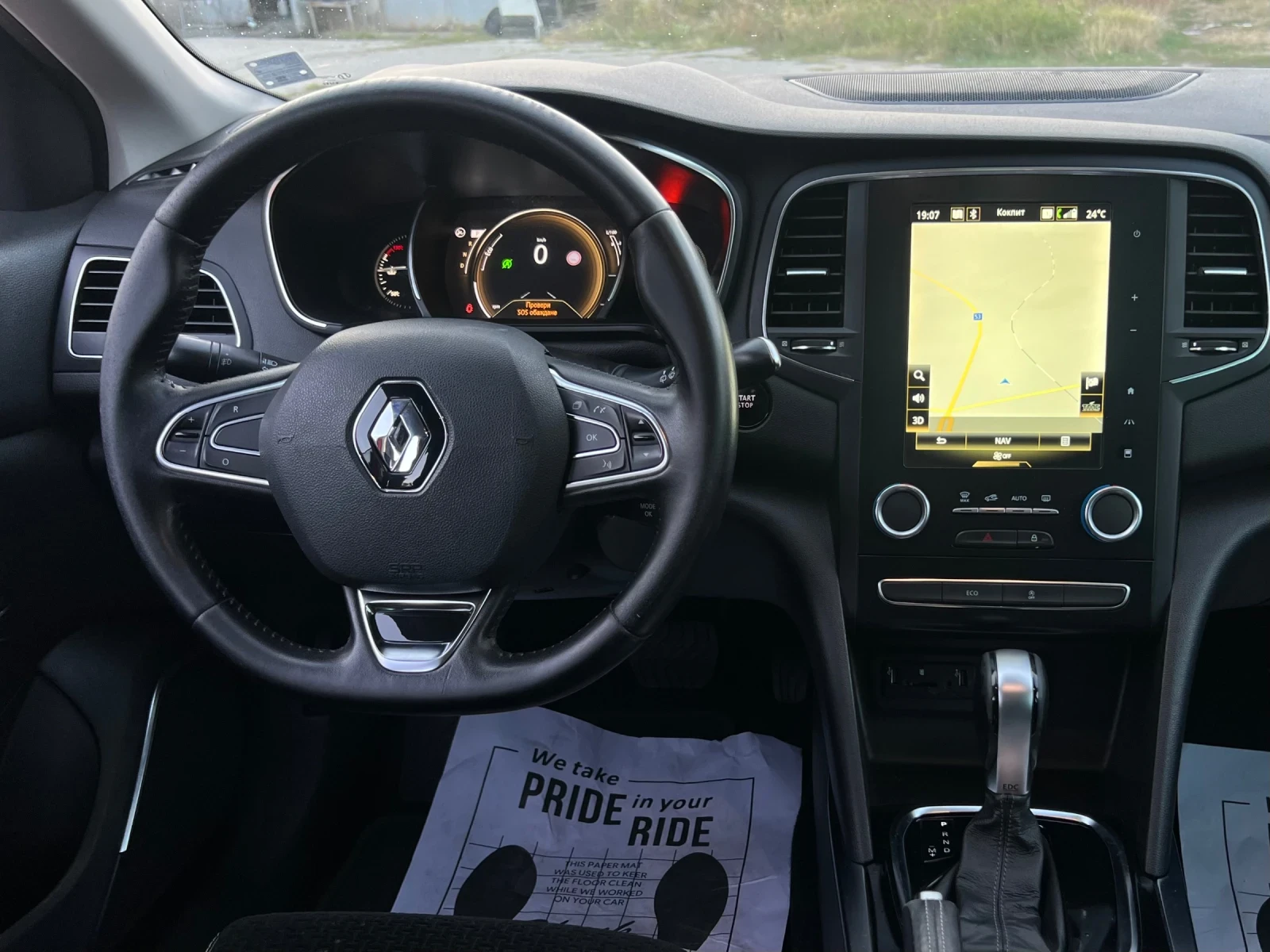 Renault Megane AVTOMAT LED NAVI KEYLESS , снимка 14 - Автомобили и джипове - 56204846