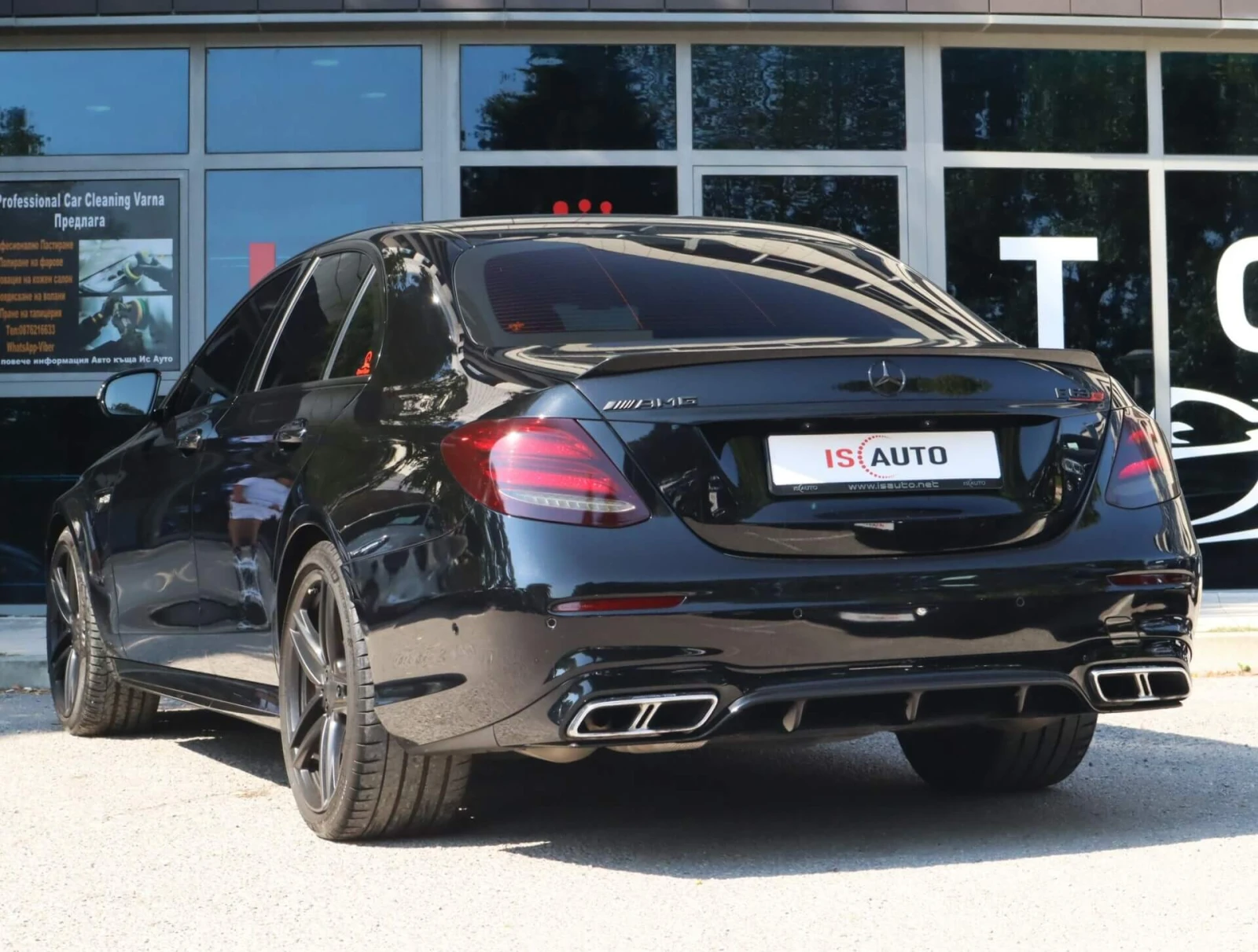Mercedes-Benz E 63 AMG s V8/4Matic/Carbon/Burmester/Камера/Дистроник/, снимка 3 - Автомобили и джипове - 56253259