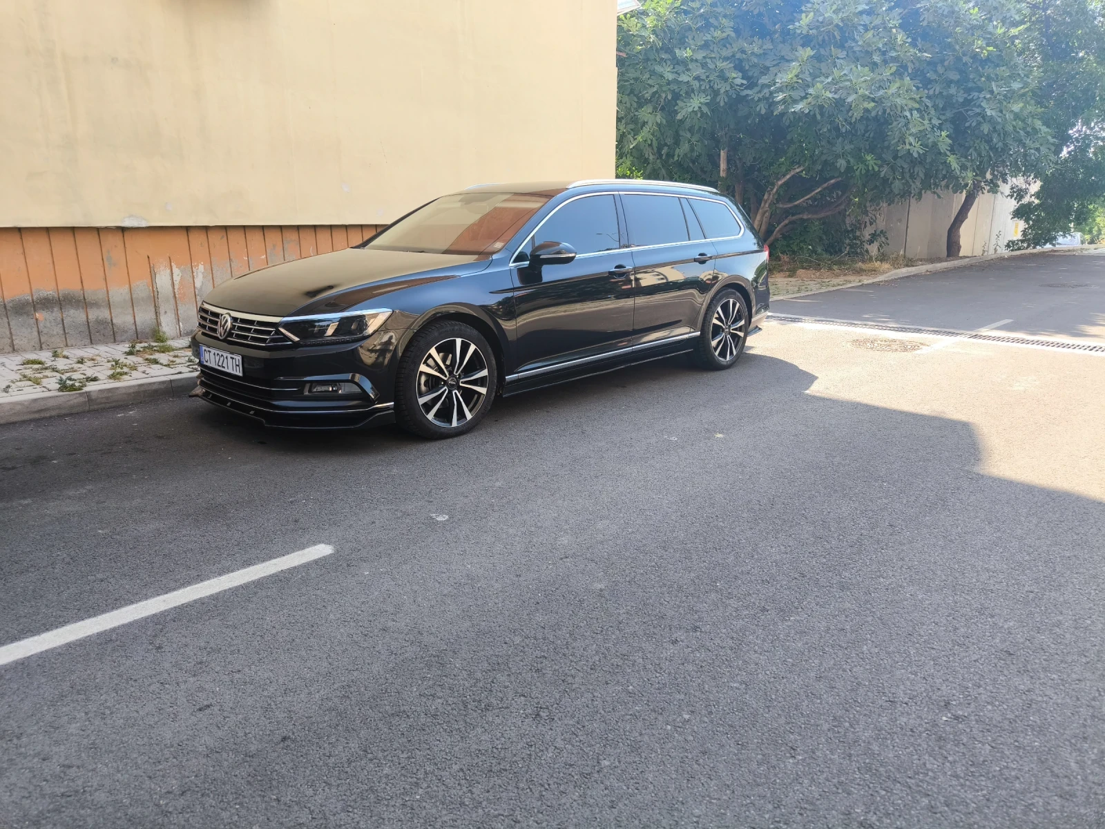 VW Passat 2.0 TDI Highline, снимка 4 - Автомобили и джипове - 56727278
