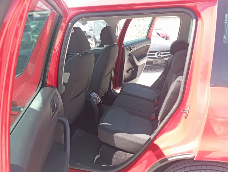 Skoda Yeti 2.0TDI, 4x4 , Италия , снимка 8 - Автомобили и джипове - 51817500