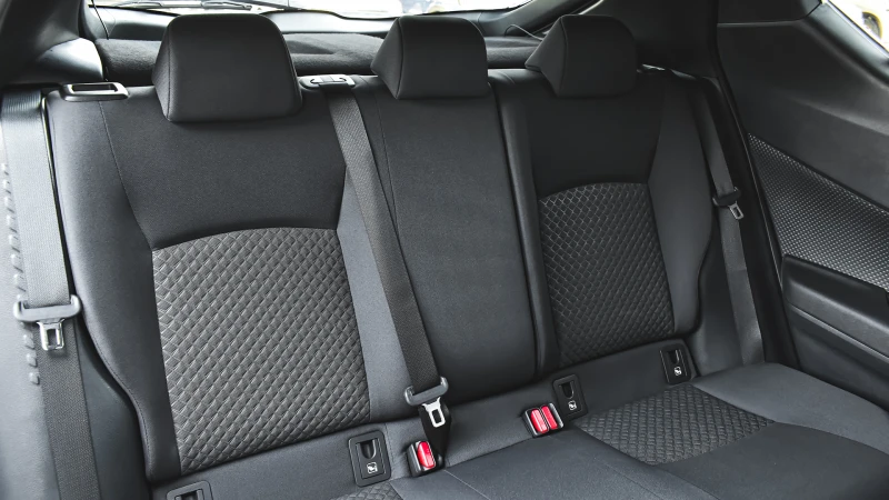 Toyota C-HR 2.0 Hybrid Club Automatic, снимка 11 - Автомобили и джипове - 51825107