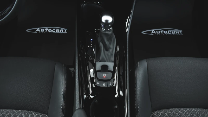 Toyota C-HR 2.0 Hybrid Club Automatic, снимка 14 - Автомобили и джипове - 51825107