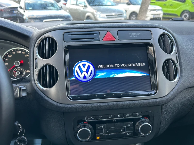 VW Tiguan 2.0TDI 140 к.с./4X4/NAVI/CAMERA/OFFROAD, снимка 14 - Автомобили и джипове - 52506735