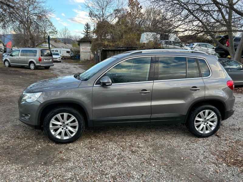 VW Tiguan 2.0TDI 140 к.с./4X4/NAVI/CAMERA/OFFROAD, снимка 4 - Автомобили и джипове - 52506735