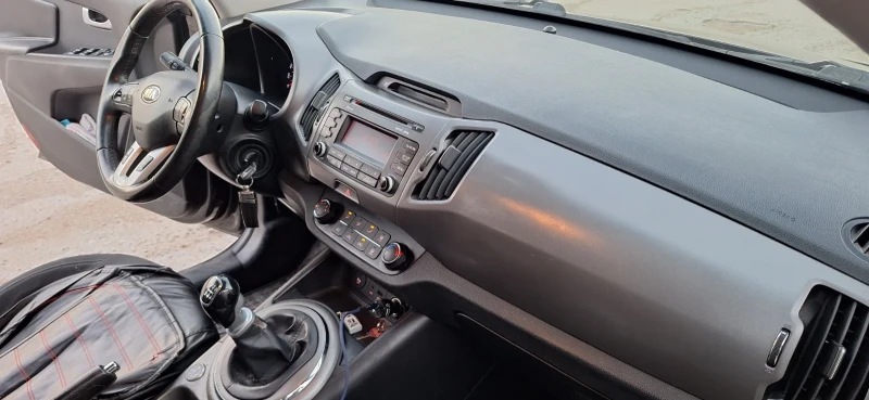 Kia Sportage, снимка 9 - Автомобили и джипове - 52679613