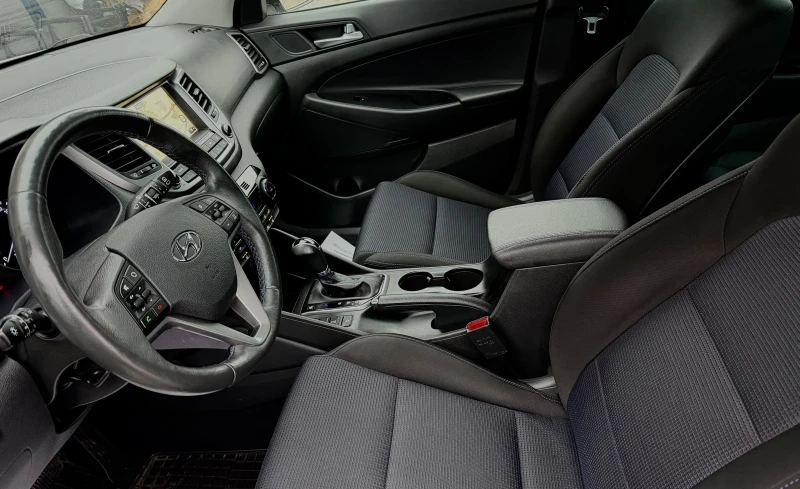 Hyundai Tucson АВТОМАТ/ЕВРО6/ДОКАЗУЕМ ПРОБЕГ, снимка 9 - Автомобили и джипове - 53342632