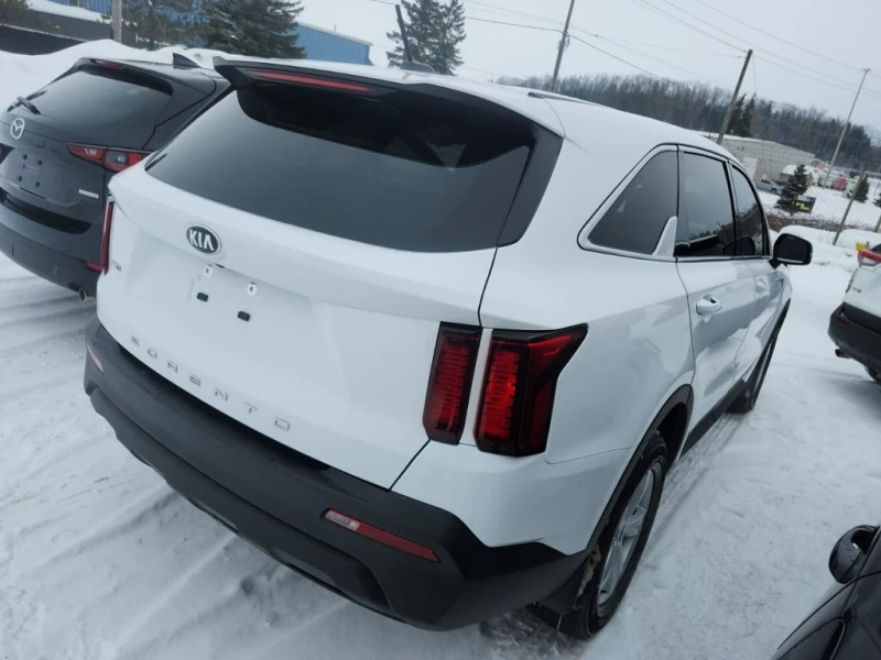 Kia Sorento * LX PREMIUM * 7-местна* * ПОДГРЕВ* , снимка 3 - Автомобили и джипове - 53394609