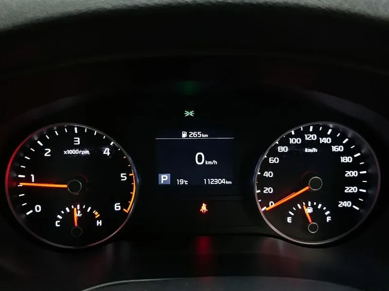 Kia Sportage 1.6 Diesel 2WD prestige, снимка 7 - Автомобили и джипове - 55171766