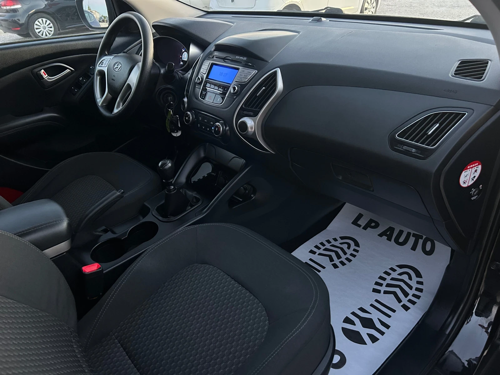 Hyundai IX35 1.6i* 135k.c* 96 000kм * NOVA - изображение 8