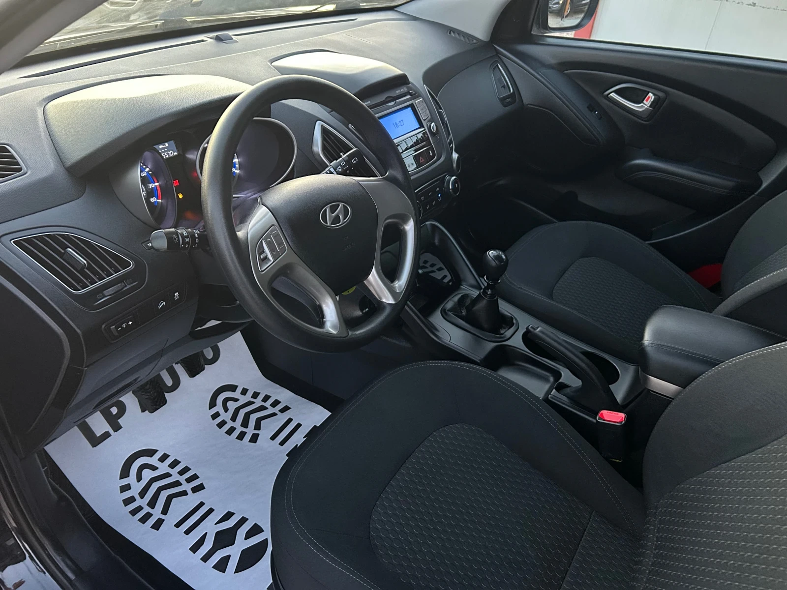 Hyundai IX35 1.6i* 135k.c* 96 000kм * NOVA - изображение 7