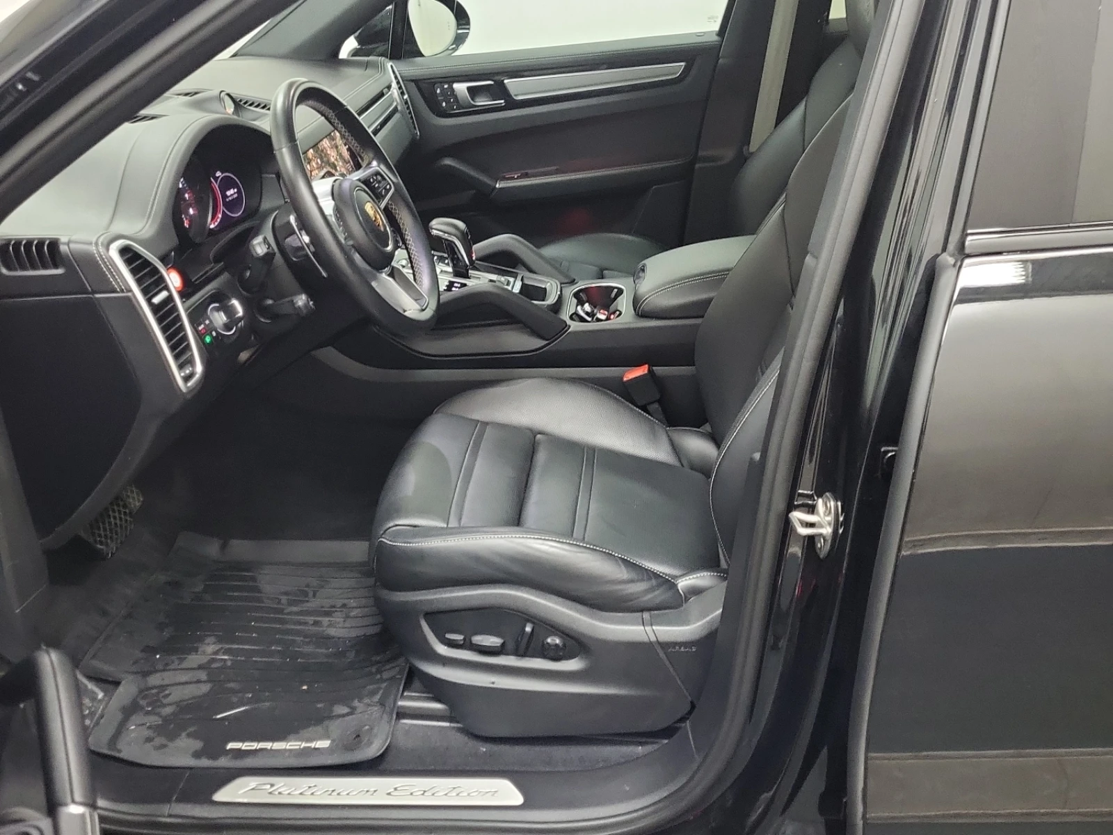 Porsche Cayenne PLATINUM EDITION * CARFAX * Цена до България*  - изображение 7