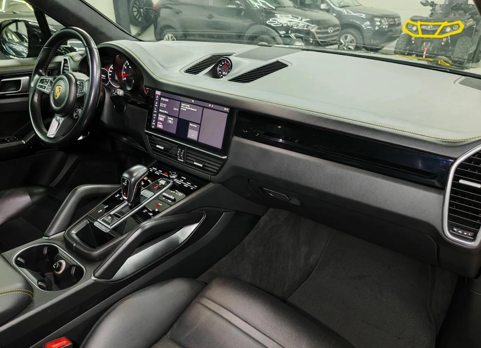 Porsche Cayenne Turbo - изображение 8