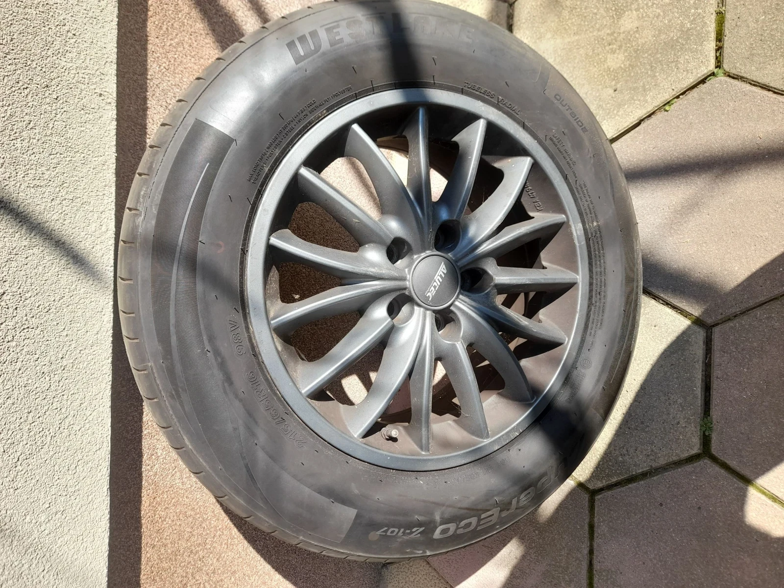 Kia Sportage 2.0 i, снимка 12 - Автомобили и джипове - 53781102