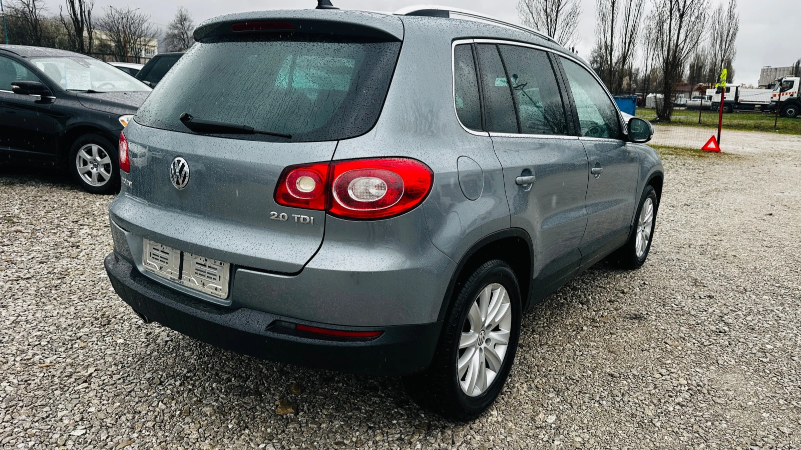 VW Tiguan 2.0tdi-4motion-Нави-Италия, снимка 4 - Автомобили и джипове - 54068898