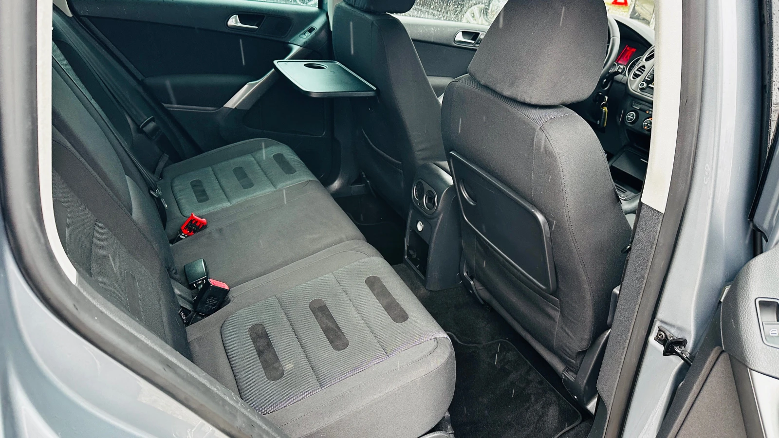 VW Tiguan 2.0tdi-4motion-Нави-Италия, снимка 9 - Автомобили и джипове - 54068898