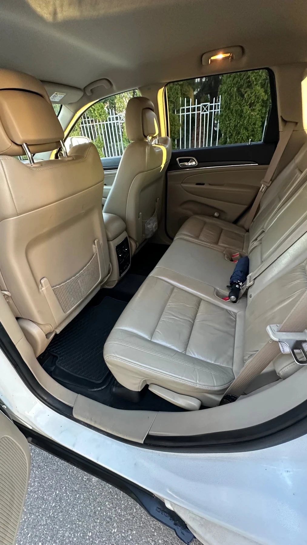 Jeep Grand cherokee, снимка 11 - Автомобили и джипове - 54103651