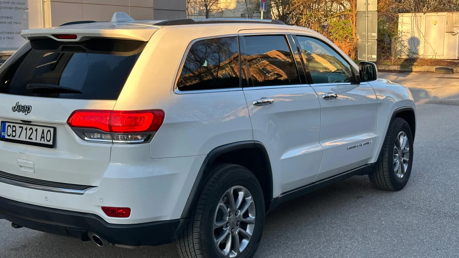 Jeep Grand cherokee, снимка 5 - Автомобили и джипове - 54103651