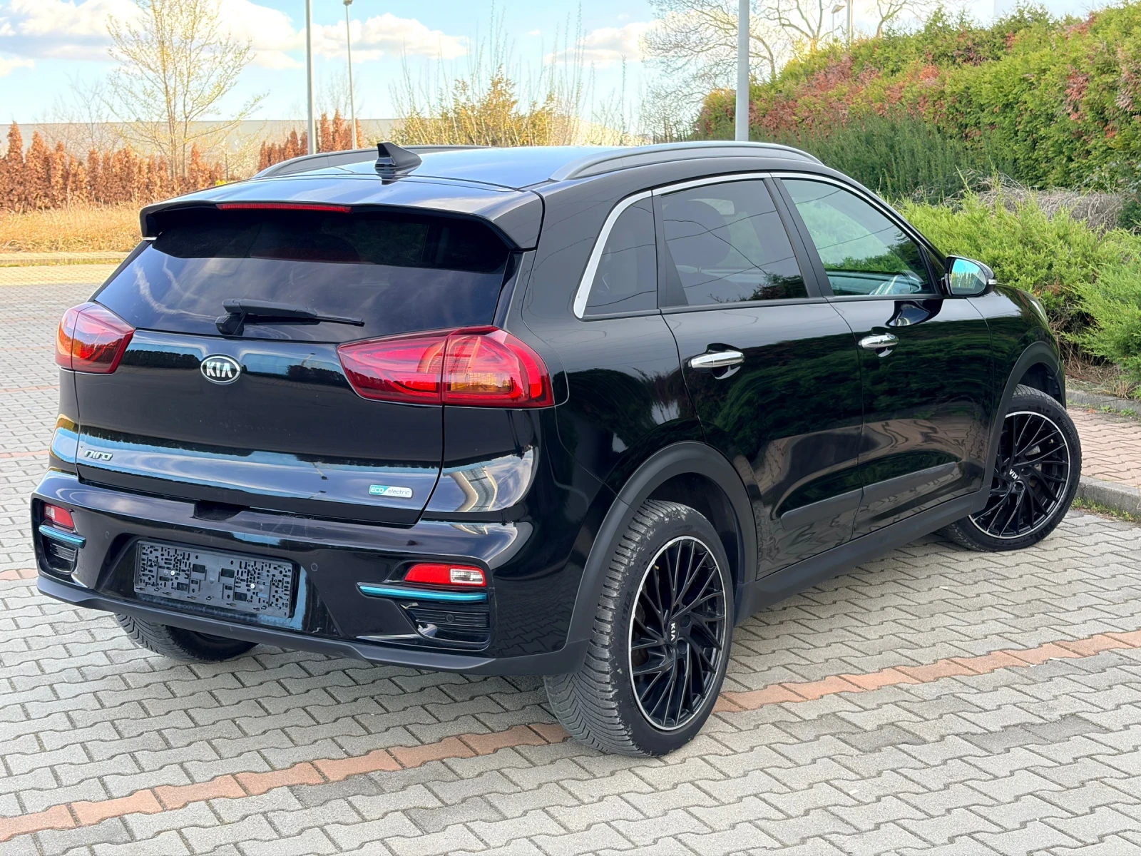 Kia Niro FACELIFT!!!64kw 204kc TERMOPOMPA FUL!!!, снимка 4 - Автомобили и джипове - 54199025
