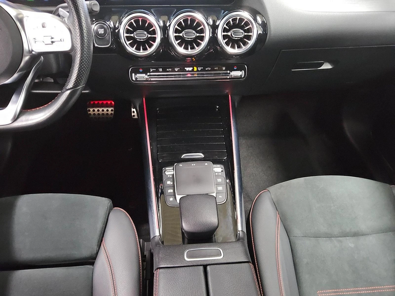 Mercedes-Benz EQA 250 AMG-Line , снимка 7 - Автомобили и джипове - 54680363