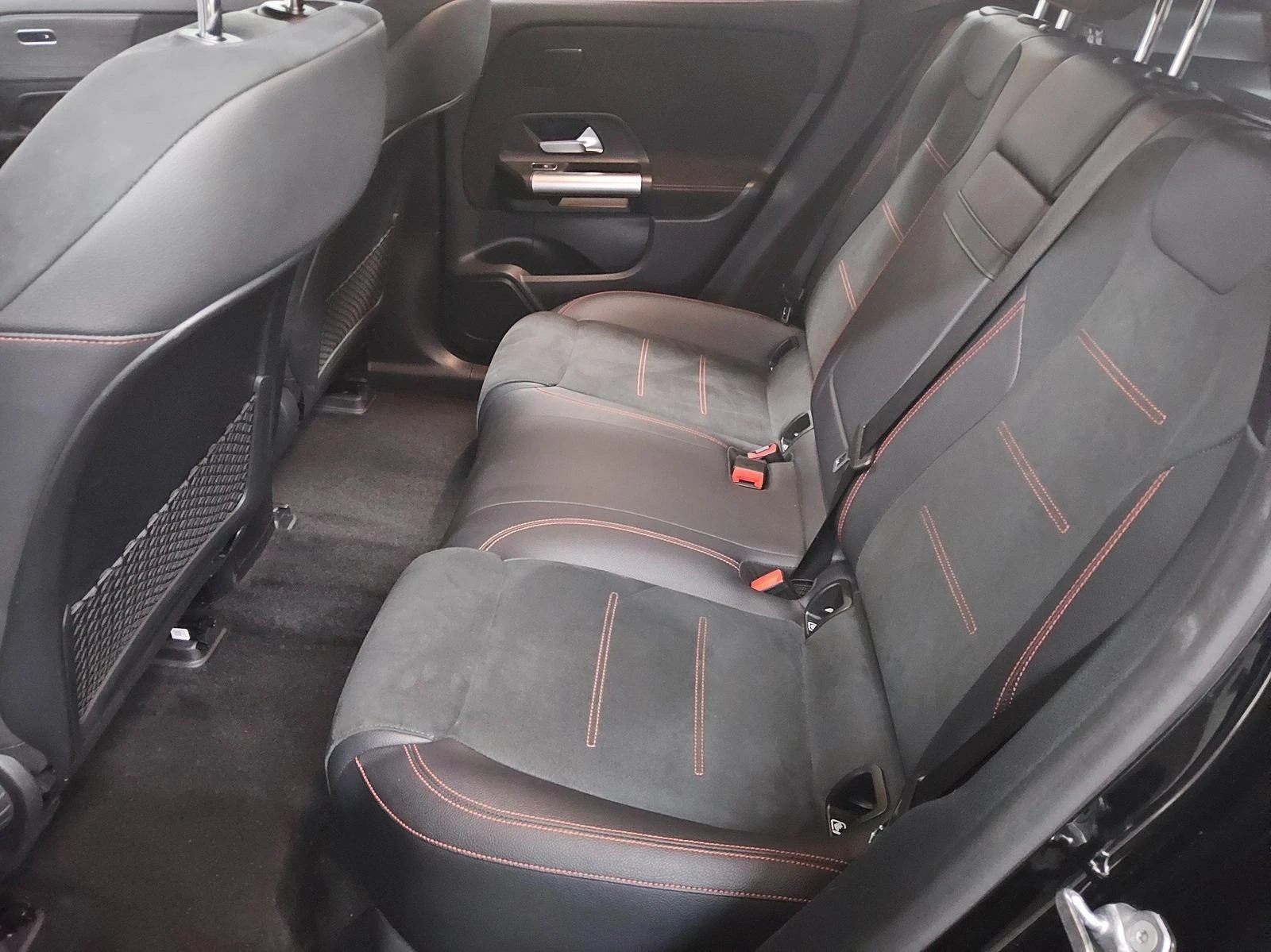 Mercedes-Benz EQA 250 AMG-Line , снимка 8 - Автомобили и джипове - 54680363