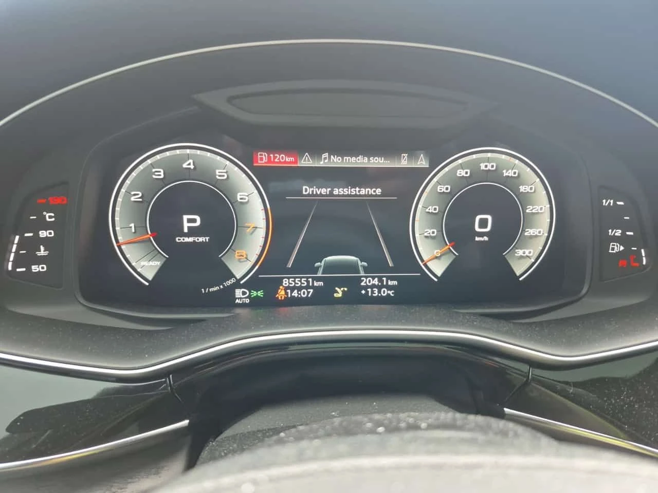 Audi Q7 * 2 КЛЮЧА * ПАНОРАМА * CARFAX * АВТОКРЕДИТ * , снимка 9 - Автомобили и джипове - 54939611