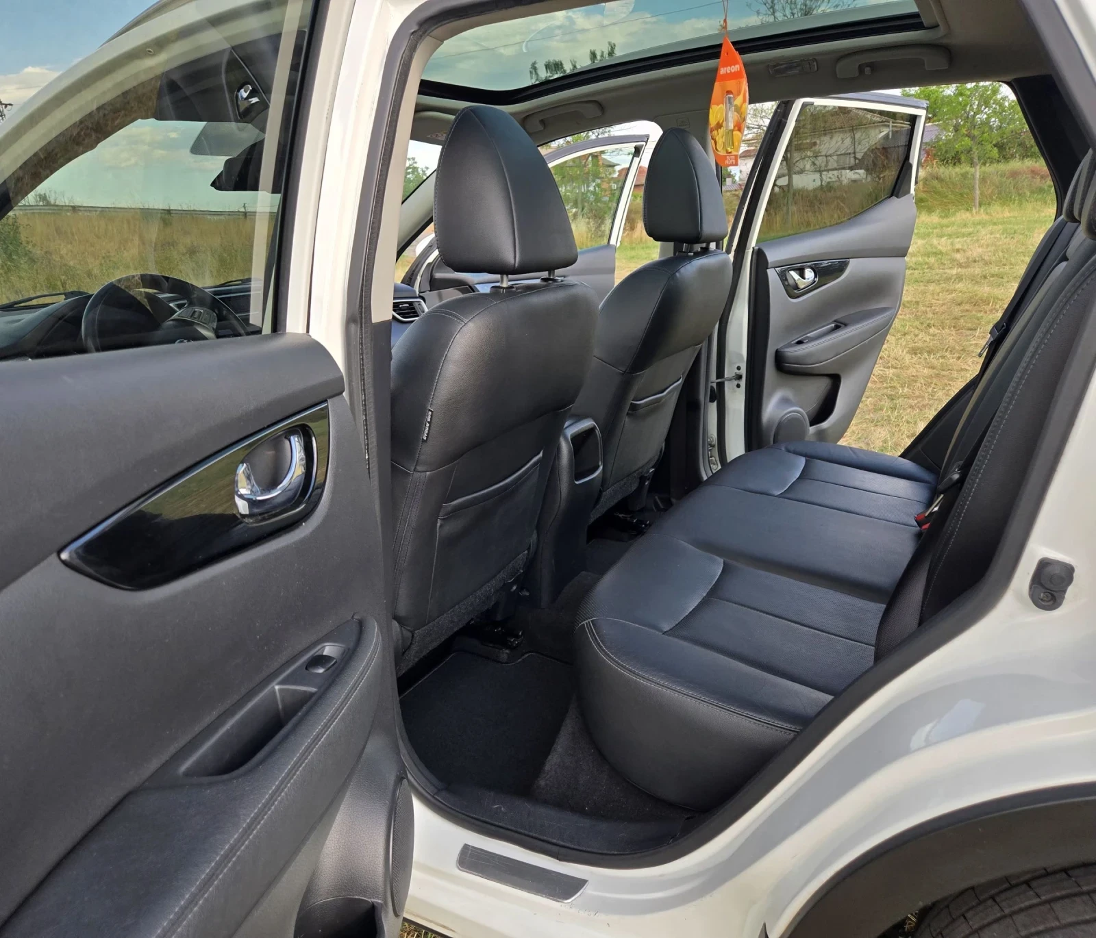 Nissan Qashqai TEKNA 1.6 131кс.FULL LIMITED EDITIONS CHROME 360* , снимка 8 - Автомобили и джипове - 54974680