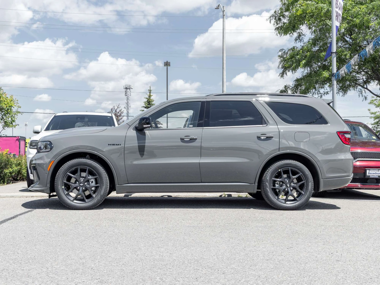 Dodge Durango GT HEMI 5.7L | PREMIUM | ЧИСТО НОВ, ЦЕНА ДО БГ, снимка 2 - Автомобили и джипове - 54982506