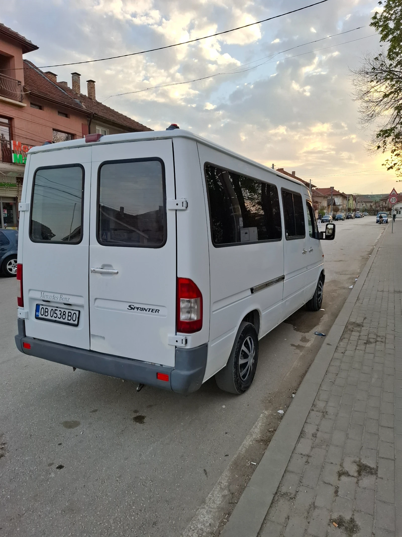 Mercedes-Benz 208 240, снимка 14 - Бусове и автобуси - 54235887