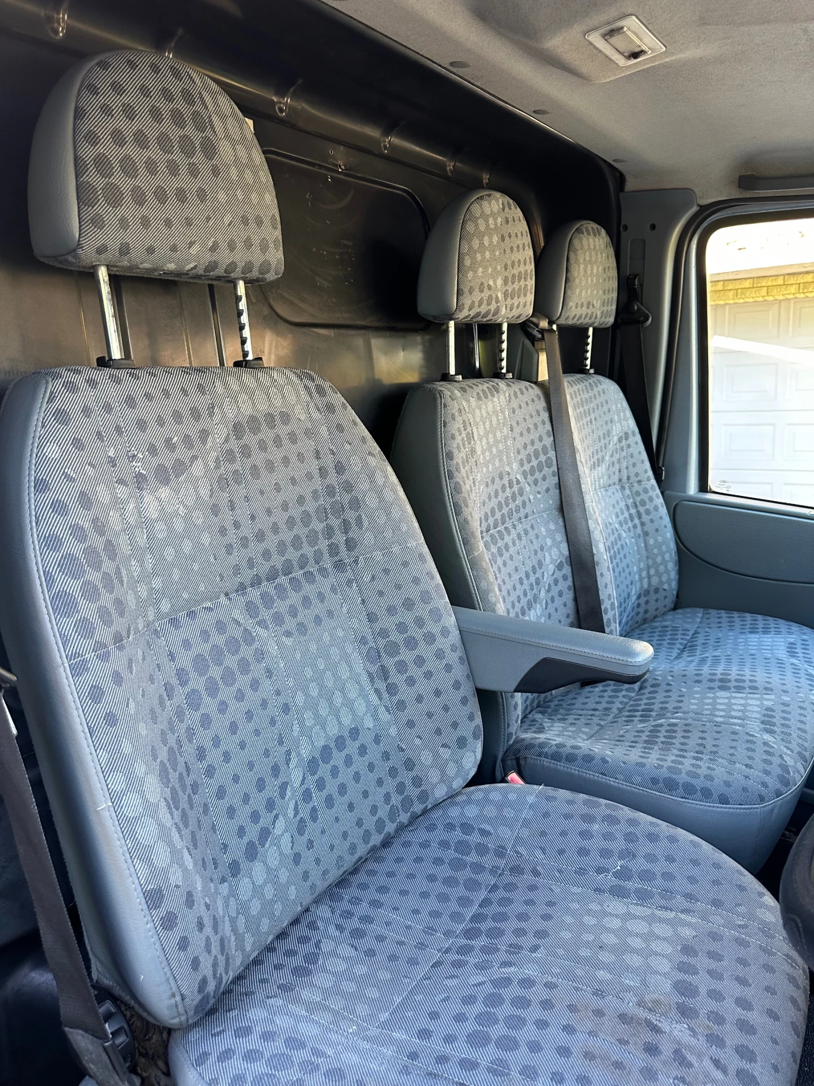 Ford Transit 2 плъзгащи врати 2.2 110 к.с., снимка 10 - Бусове и автобуси - 55158198