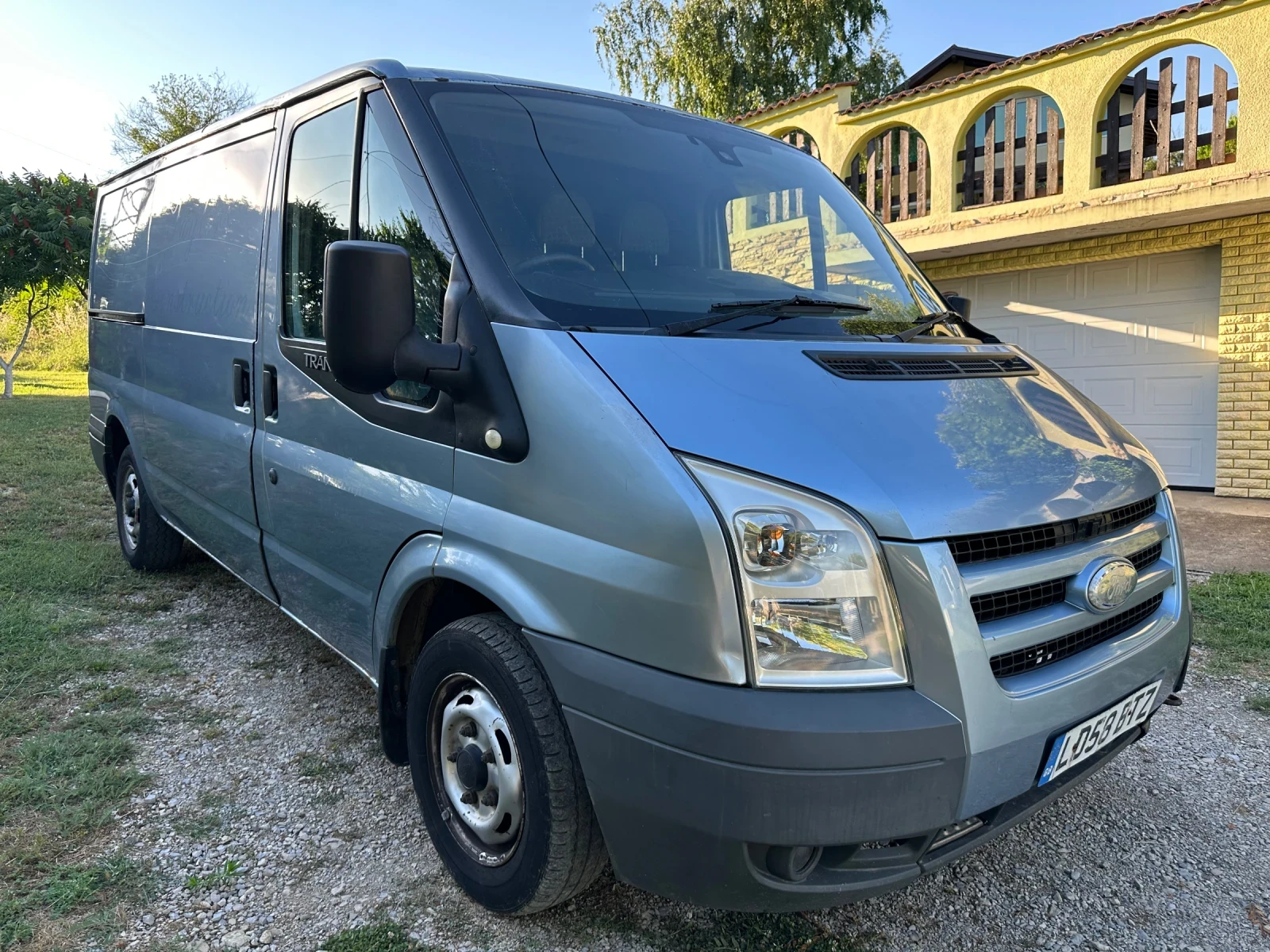 Ford Transit 2 плъзгащи врати 2.2 110 к.с.