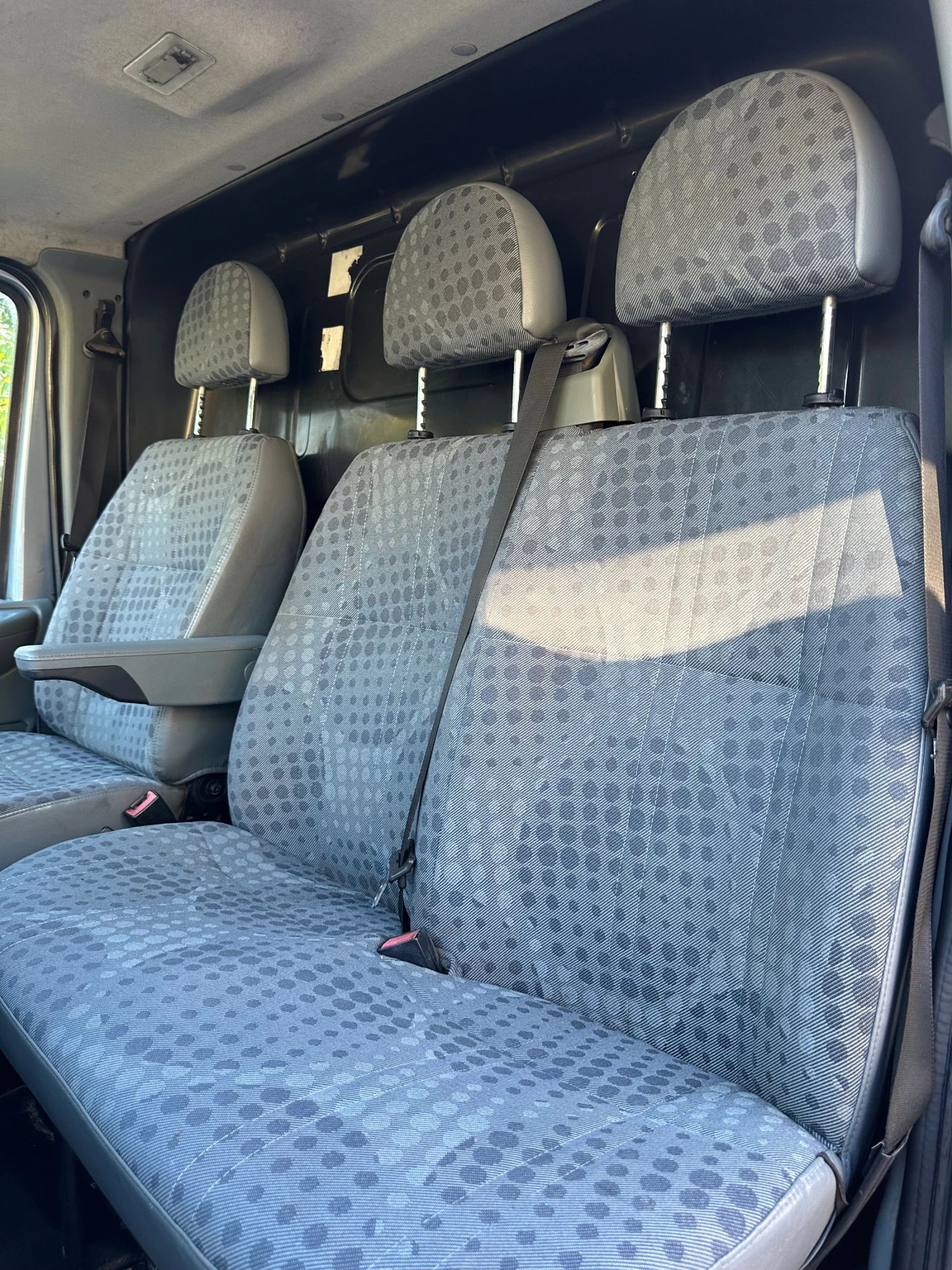 Ford Transit 2 плъзгащи врати 2.2 110 к.с., снимка 13 - Бусове и автобуси - 55158198