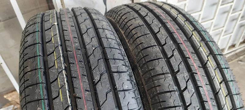 Гуми Летни 195/65R15, снимка 1 - Гуми и джанти - 32778613