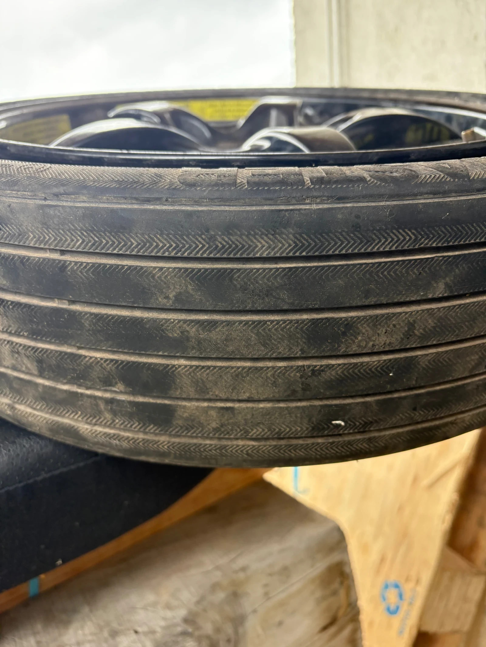 ���� � ������ 165/85R15 �� Mercedes-Benz C 220 | Mobile.bg � ����������� 4