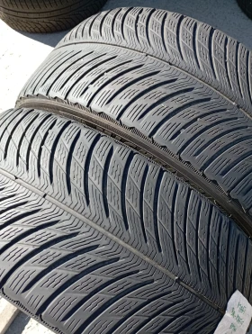 Гуми Зимни 245/40R19, снимка 3 - Гуми и джанти - 47678077