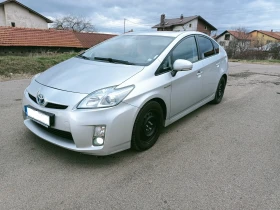 Toyota Prius 1.8 HYBRID, снимка 1