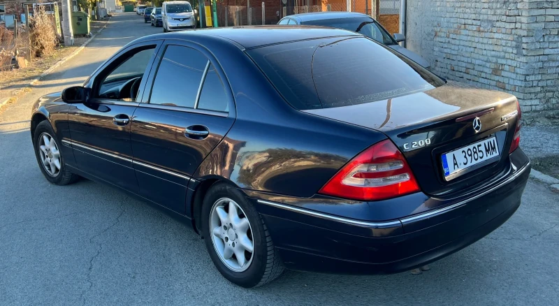 Mercedes-Benz C 200 Compresor Бензин/ГАЗ 6/ск, снимка 2 - Автомобили и джипове - 47883730