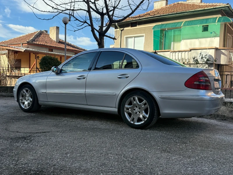 Mercedes-Benz E 320, снимка 8 - Автомобили и джипове - 48827328