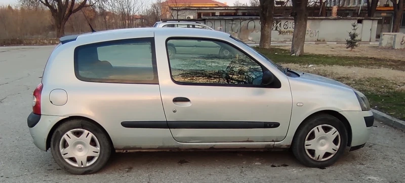 Renault Clio 1.2 16V * Газов инжекцион* , снимка 5 - Автомобили и джипове - 49385337