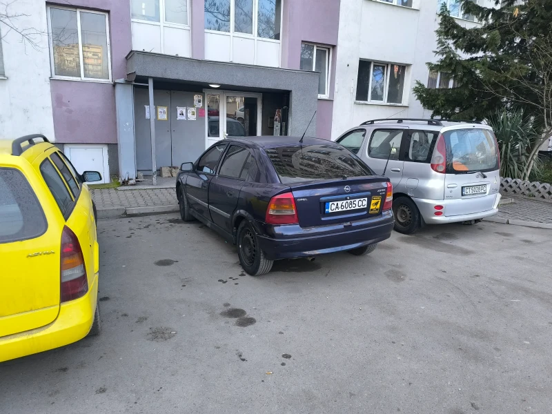 Opel Astra, снимка 3 - Автомобили и джипове - 49038206