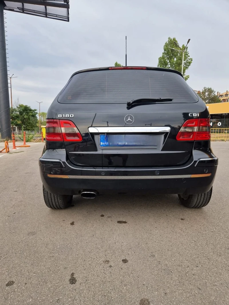 Mercedes-Benz B 180, снимка 7 - Автомобили и джипове - 49284313