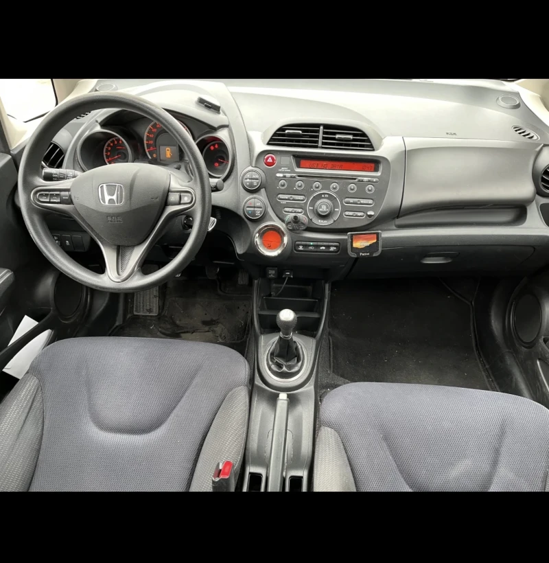 Honda Jazz 1.4i Facelift Swiss, снимка 5 - Автомобили и джипове - 49597182