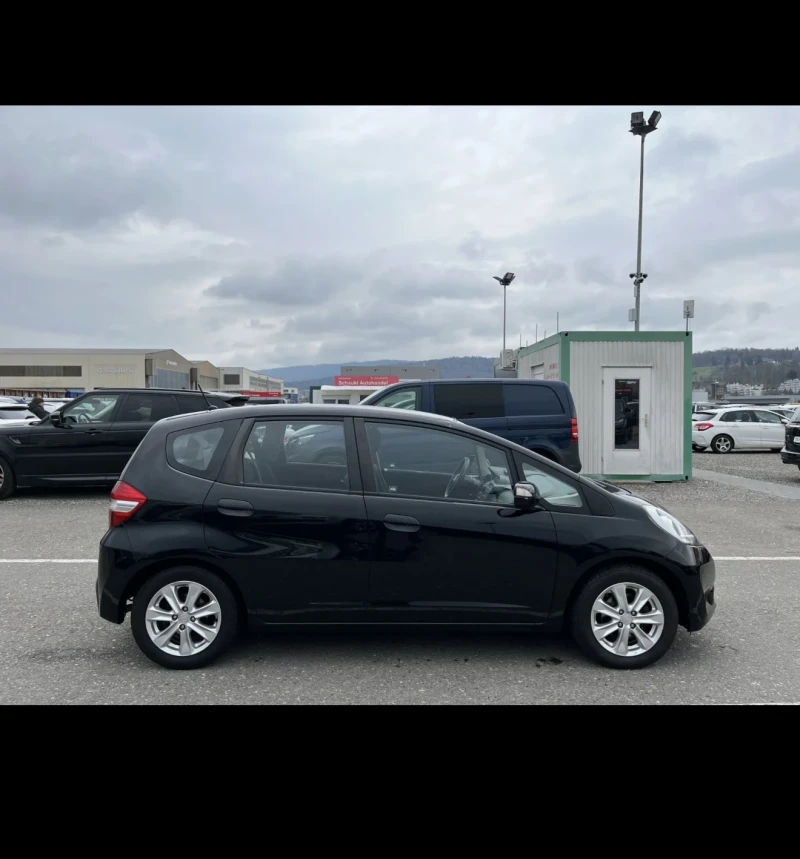 Honda Jazz 1.4i Facelift Swiss, снимка 3 - Автомобили и джипове - 49597182