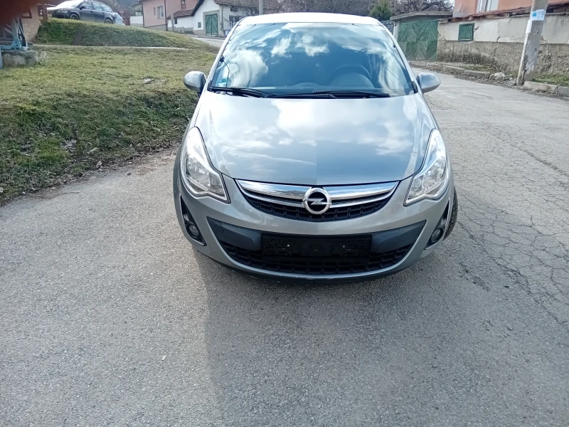 Opel Corsa, снимка 2 - Автомобили и джипове - 49611293