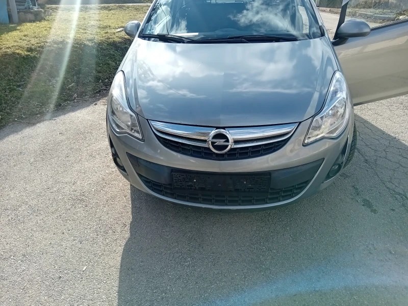 Opel Corsa, снимка 14 - Автомобили и джипове - 49611293