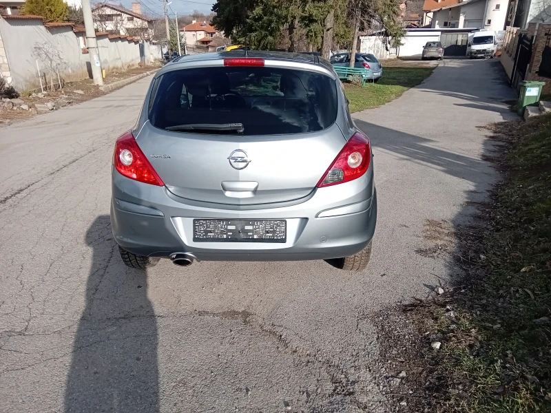 Opel Corsa, снимка 6 - Автомобили и джипове - 49611293