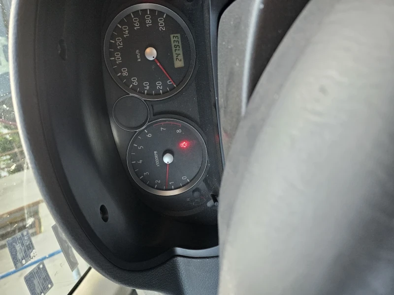 Suzuki Liana, снимка 8 - Автомобили и джипове - 52723573