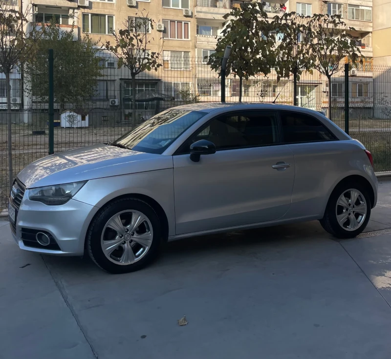 Audi A1, снимка 5 - Автомобили и джипове - 52651674
