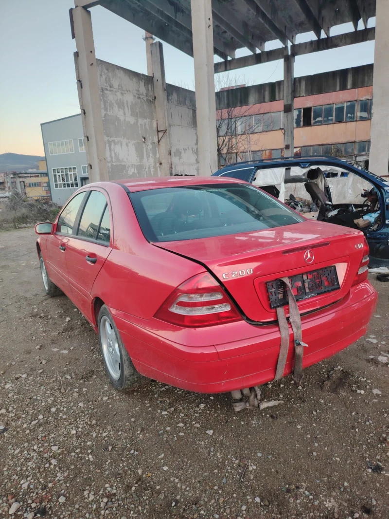 Mercedes-Benz C 200, снимка 3 - Автомобили и джипове - 52787046