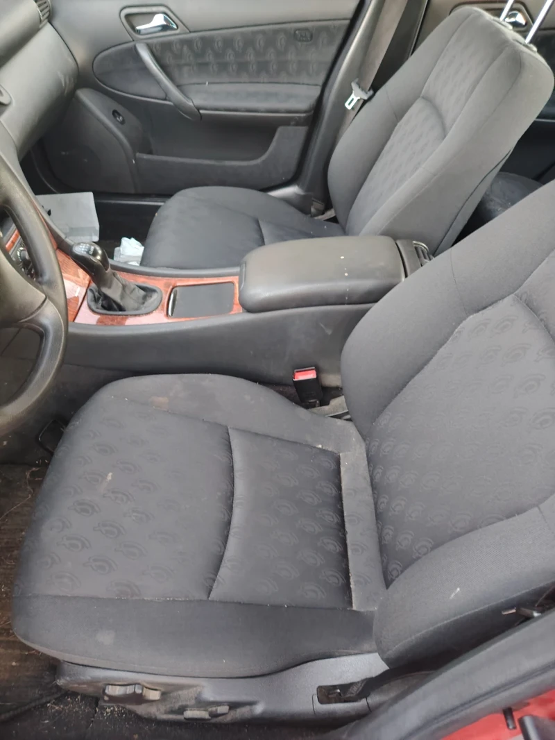 Mercedes-Benz C 200, снимка 6 - Автомобили и джипове - 52787046